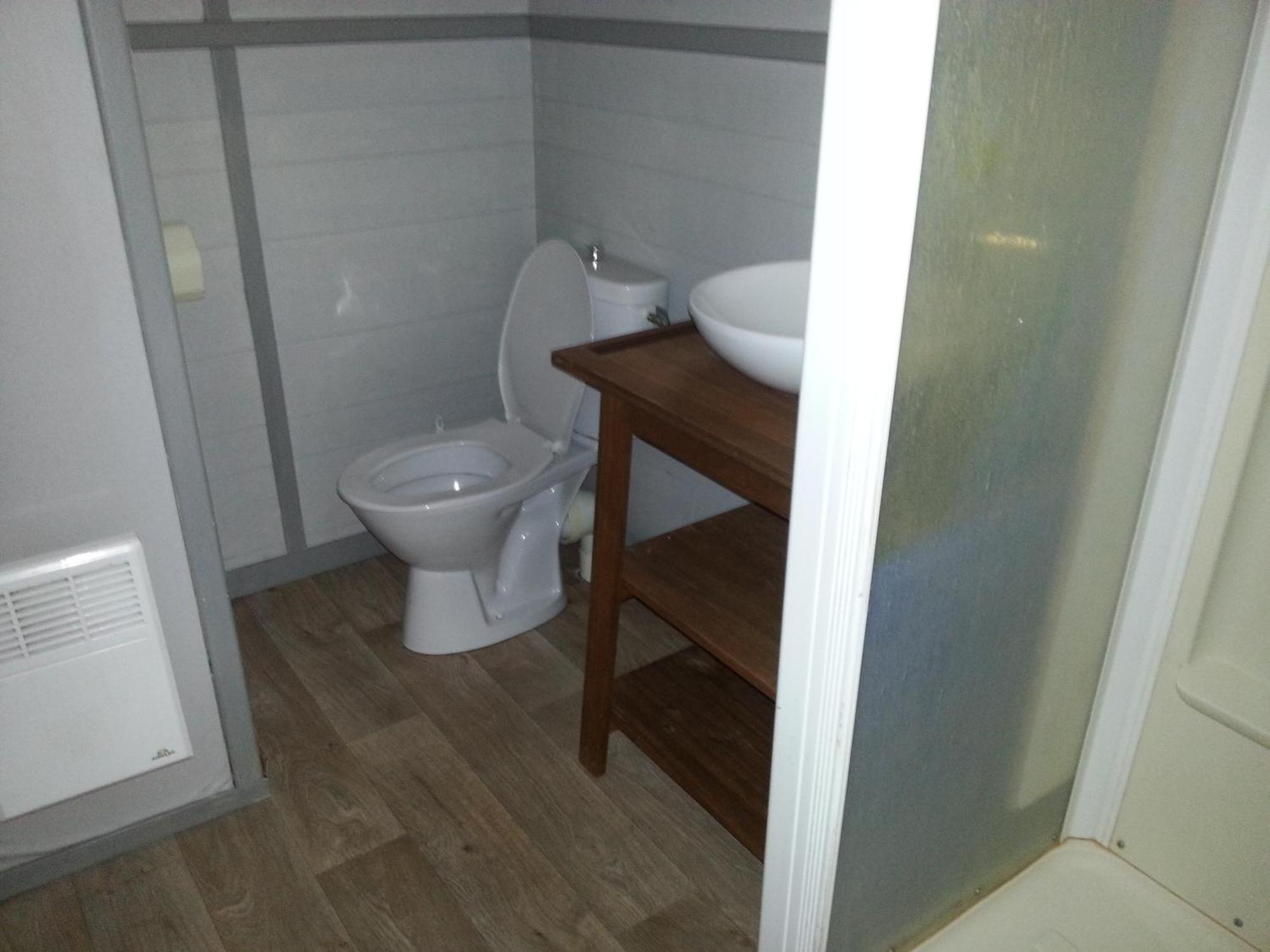 Camping Paradis Bellerive Montfrin Cameră foto